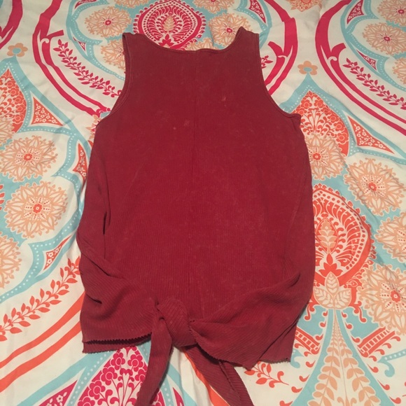 GILDED INTENT SZ SMALL RIBBED TANK . Can be worn multiple ways . - Picture 7 of 7